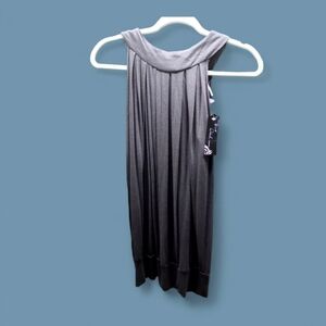 NWT Wish Long Gray Super Soft Tank, Button Detail Closure